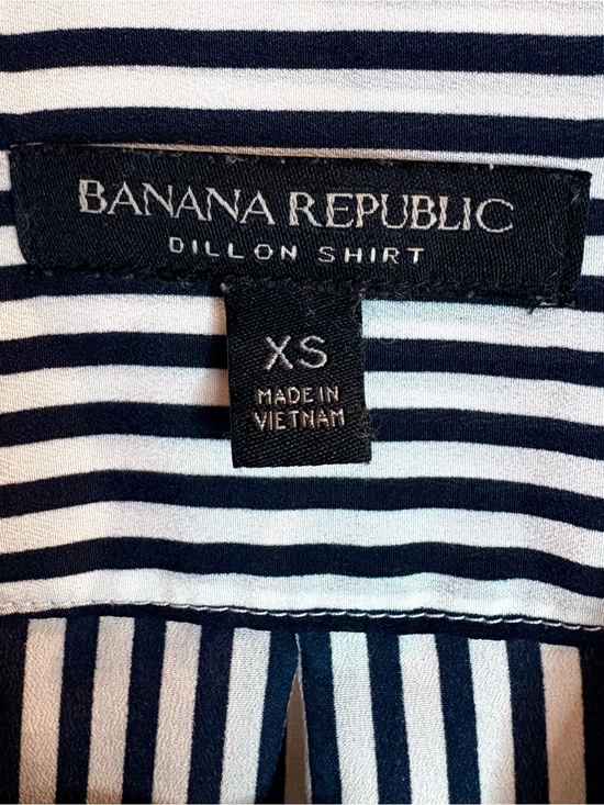 Banana Republic Tops - EUC Banana Republic Black & White Striped Ruffle-Sleeve Button-Down Blouse